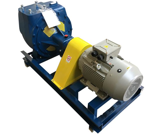 XR831 Self Priming Centrifugal Pump
