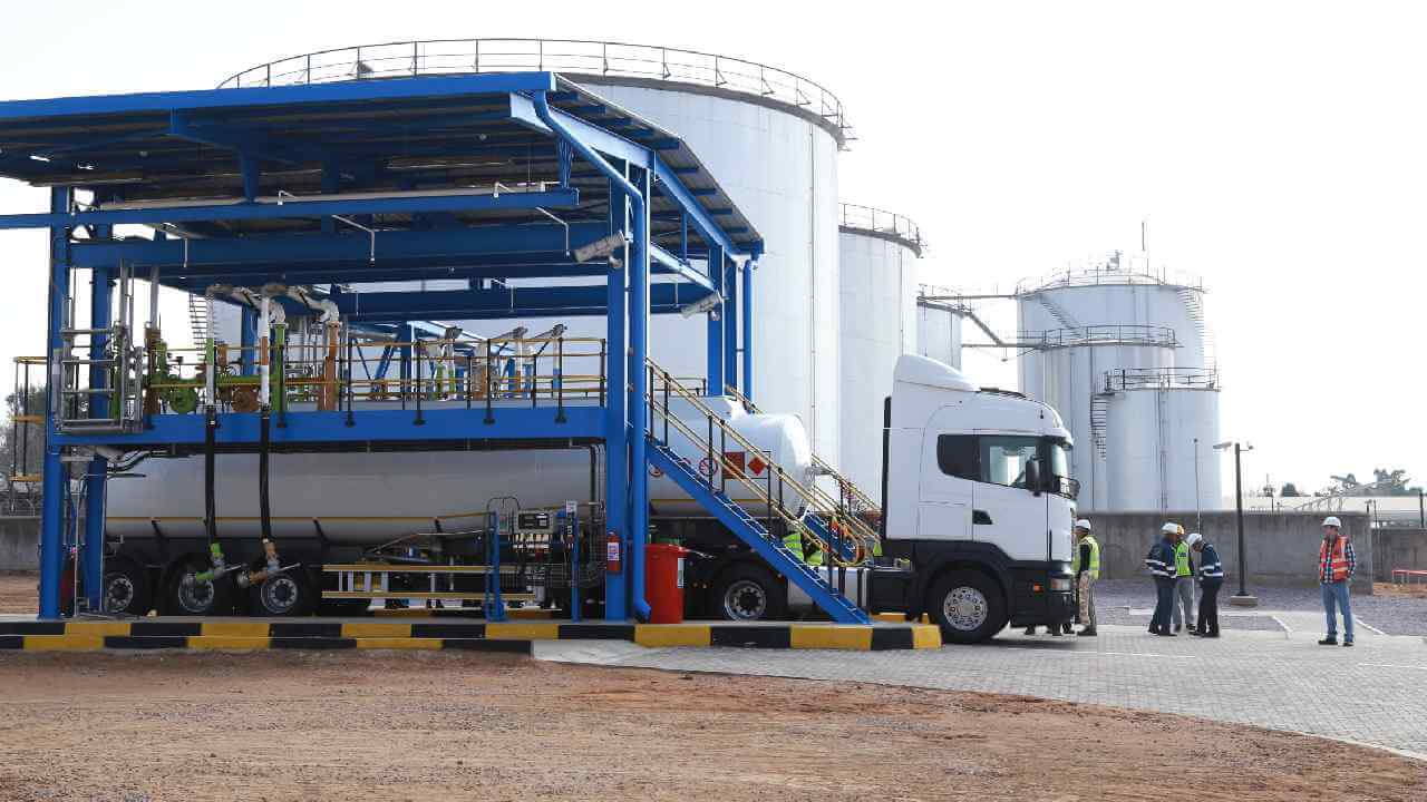 Tanker Loading